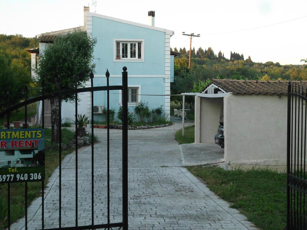 Tom'S House Skriperon Exterior foto